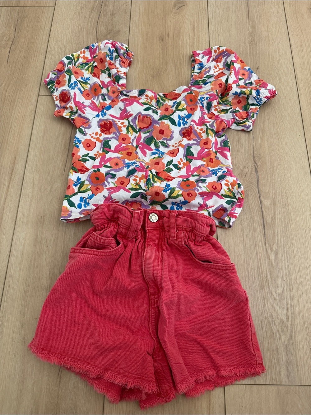 Zara Girls Floral Puff-Sleeve Top &  Paperbag Shorts Set size:9–10